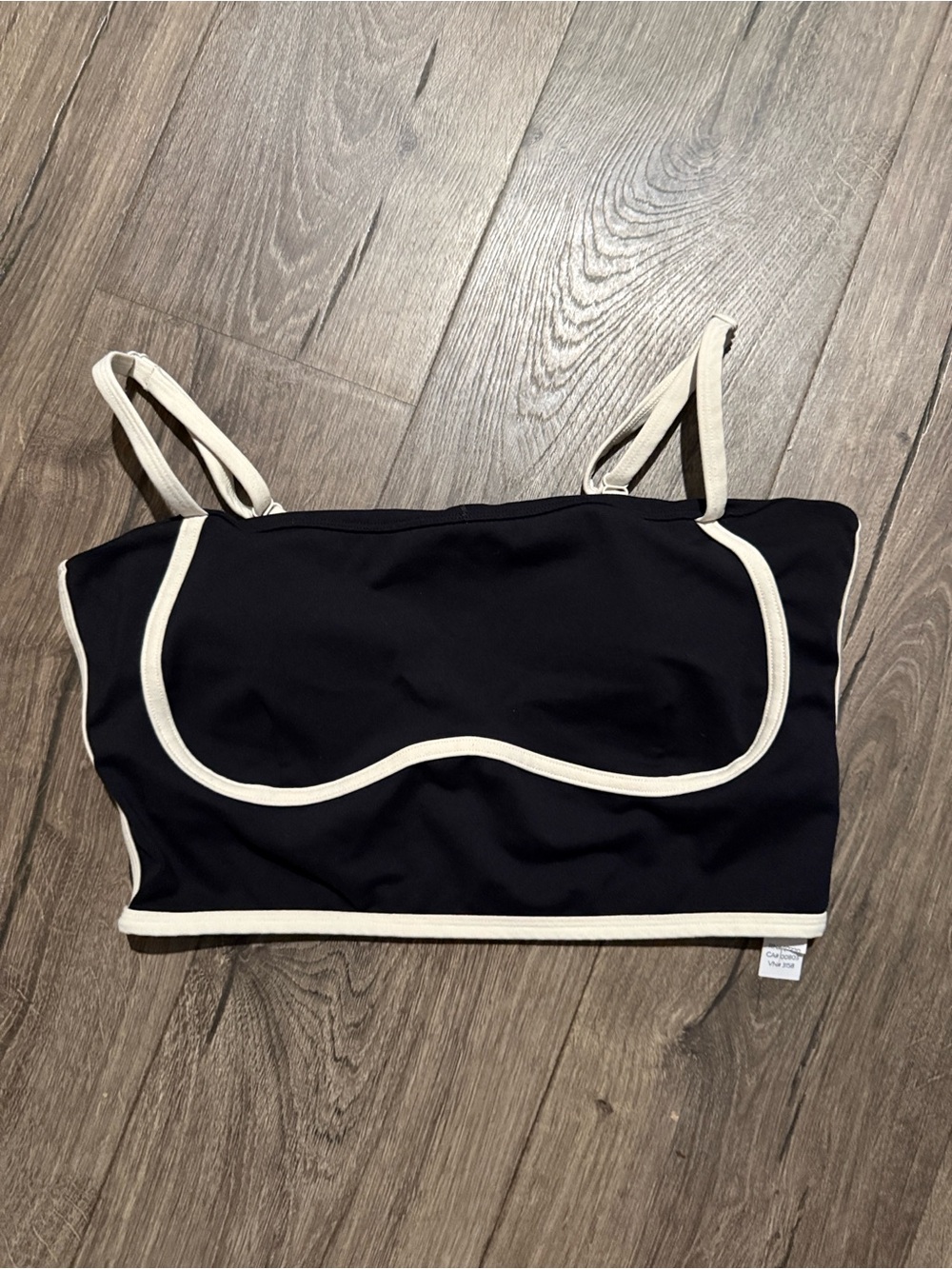 ALO Yoga Black Crop Tank with Cream Trim